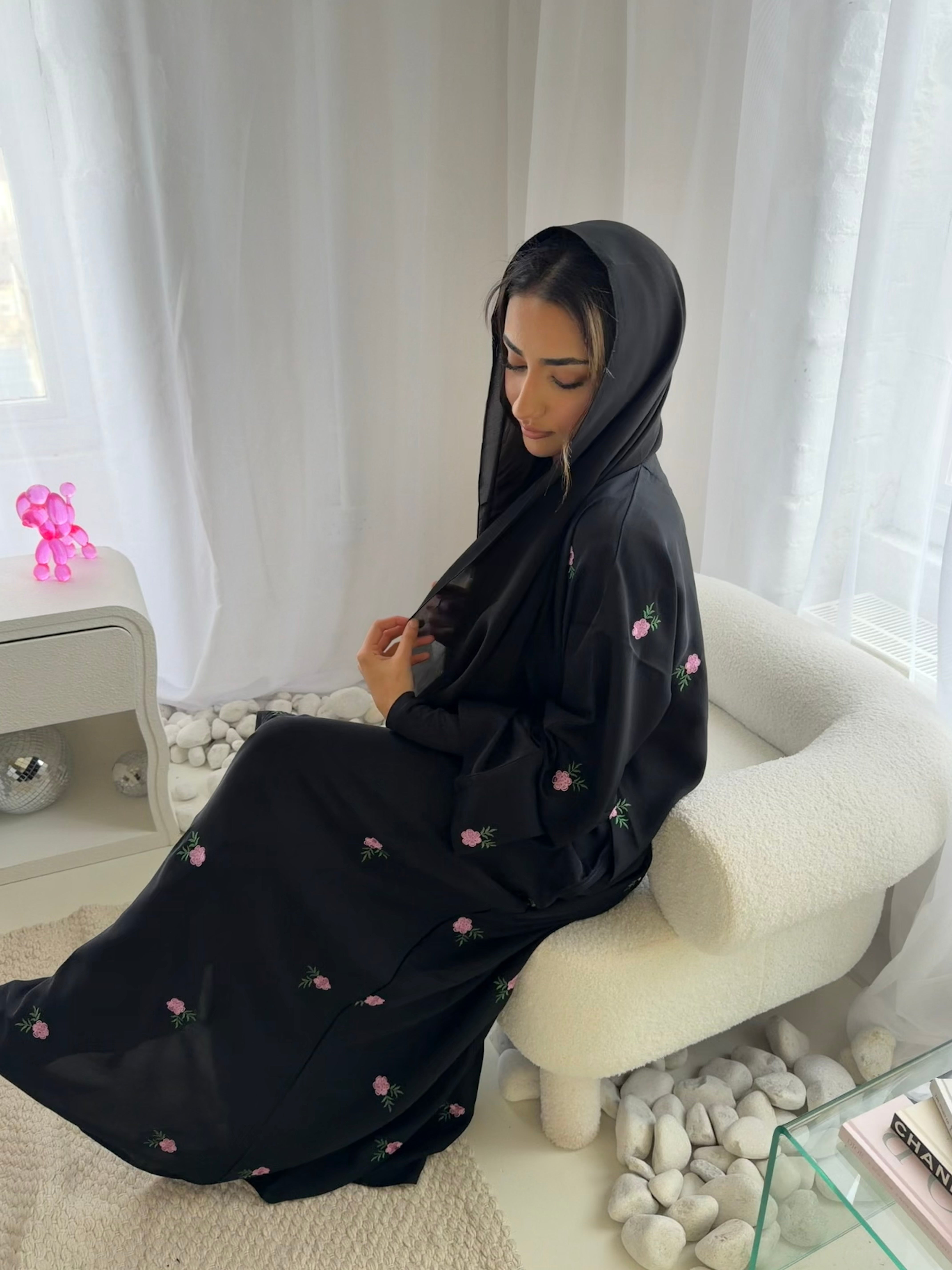Rosie embroidered abaya
