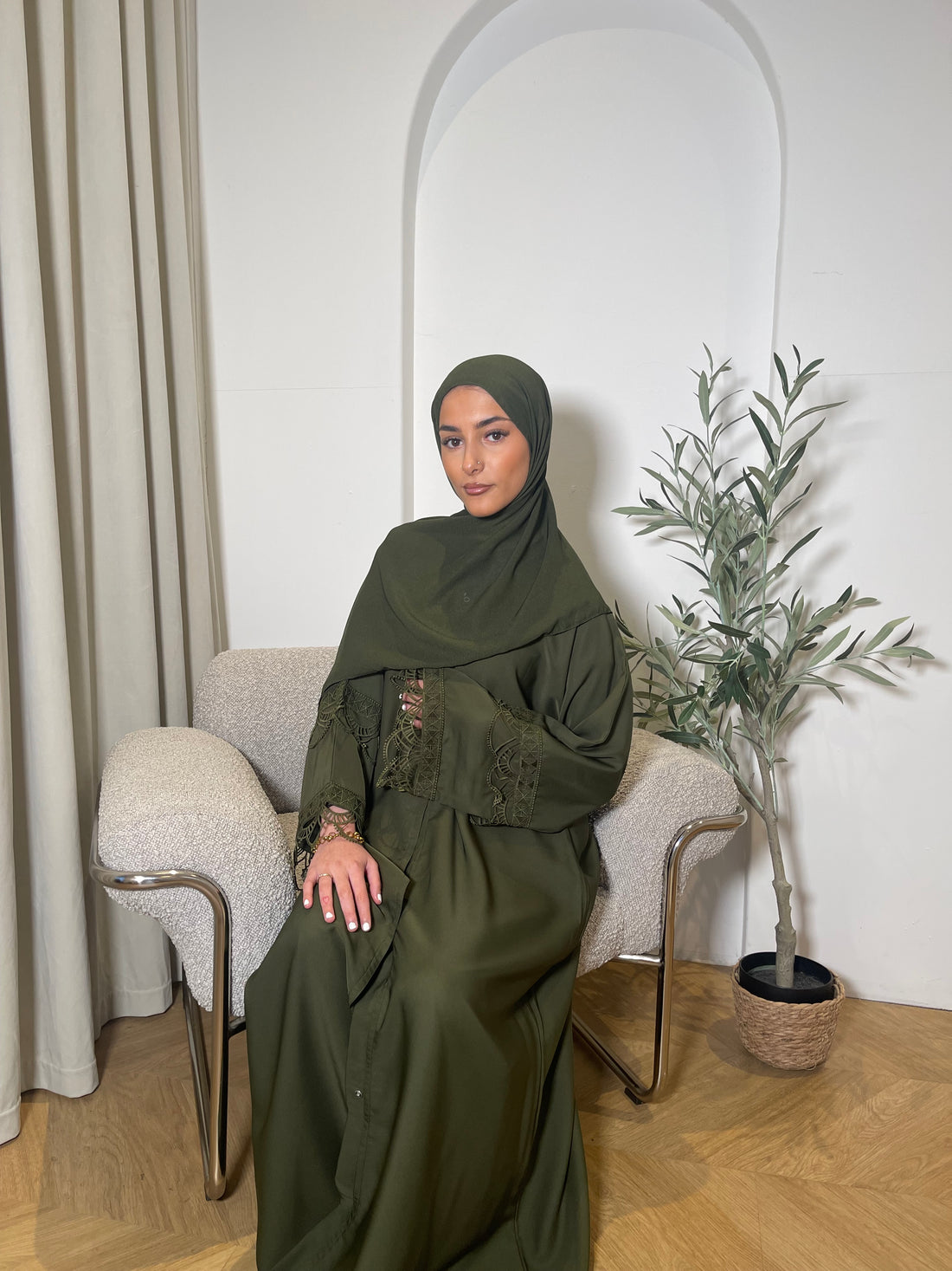 Tasneem abaya