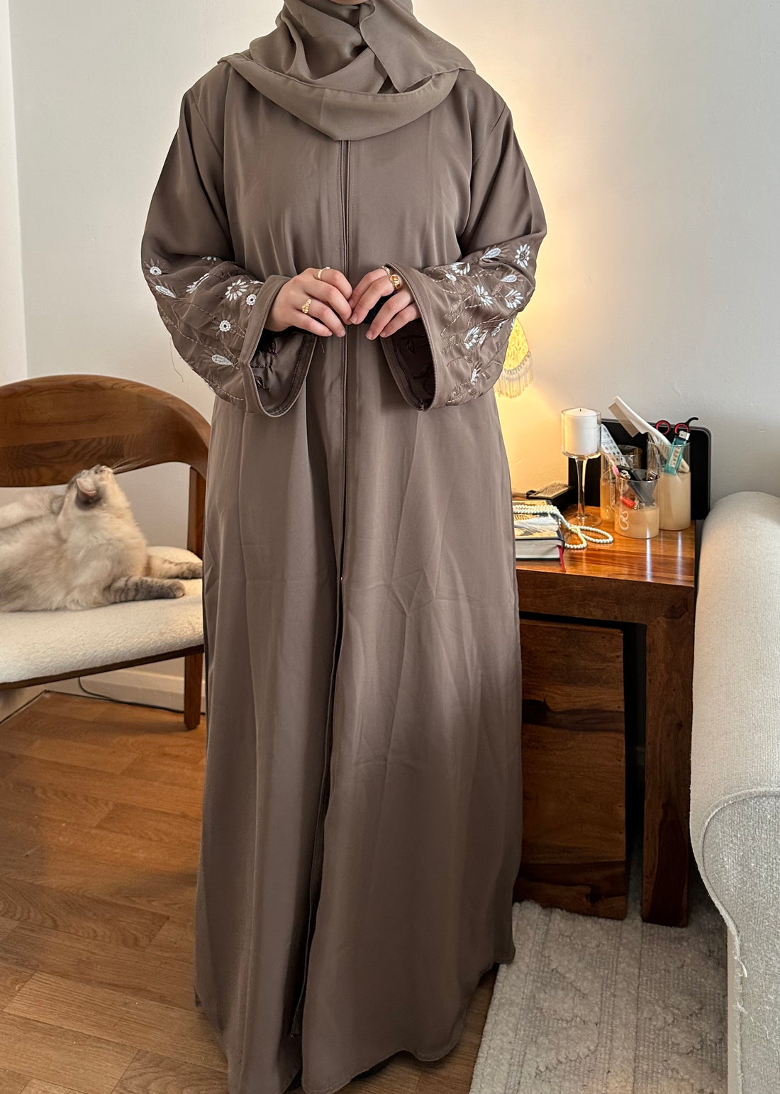 Noura abaya