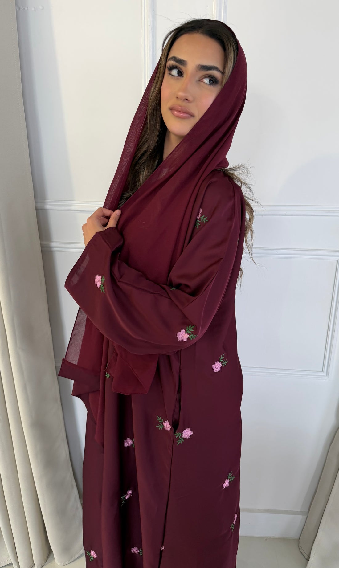 Rosie embroidered abaya